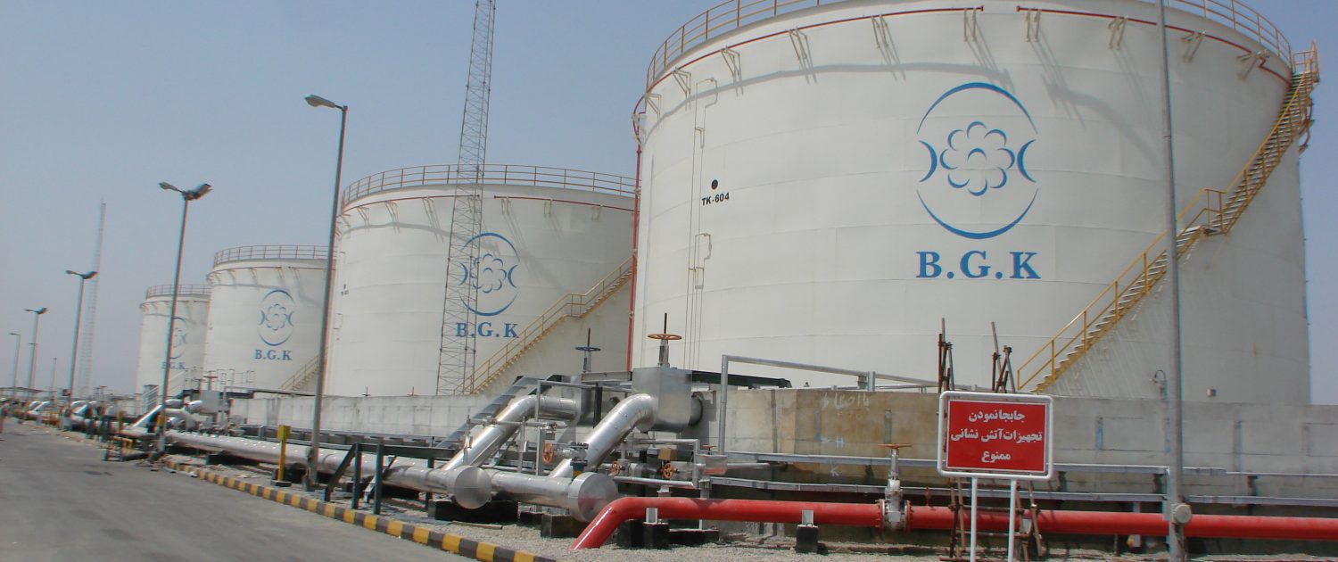 احداث چهار مخزن ۵۹۷۰ متر مکعبی تجهیزات جانبی و کارهای تکمیلی انبار نفت شرکت بناگسترکرانه بندر عباس
